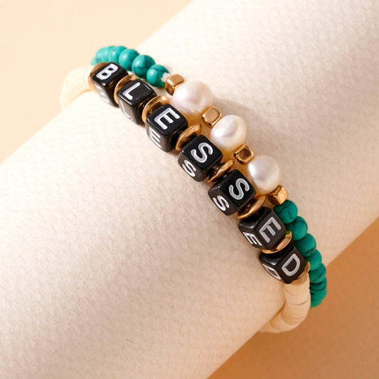 Set di braccialetti ispirati con pietre di perla BLESSED